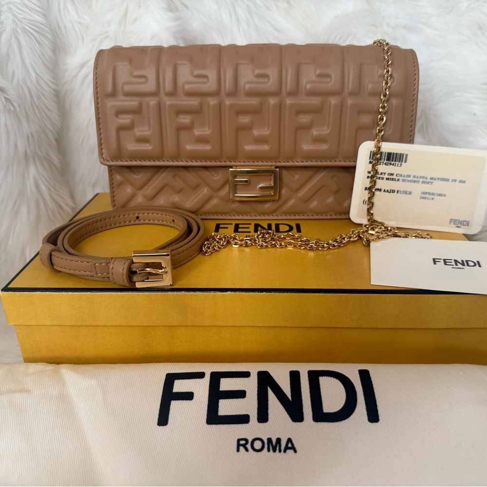 Fendi Wallet On Chain Baguette
